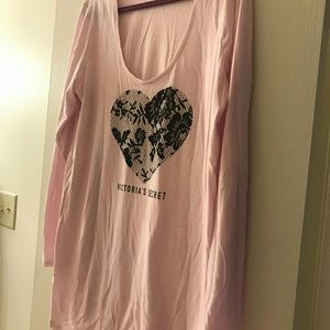 Vs long sleeve on shirt